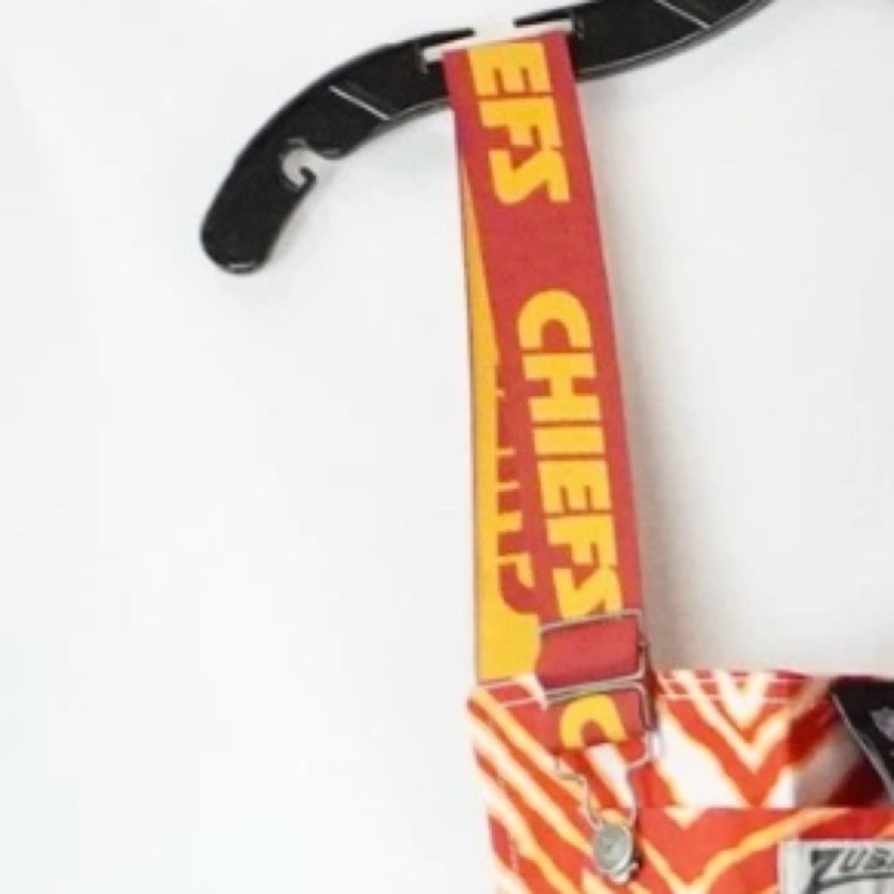 NWT [Zubaz] Kansas City Chiefs NFL Zoom Unisex Zebra Lightweight Bib Size XS - Picture 5 of 7